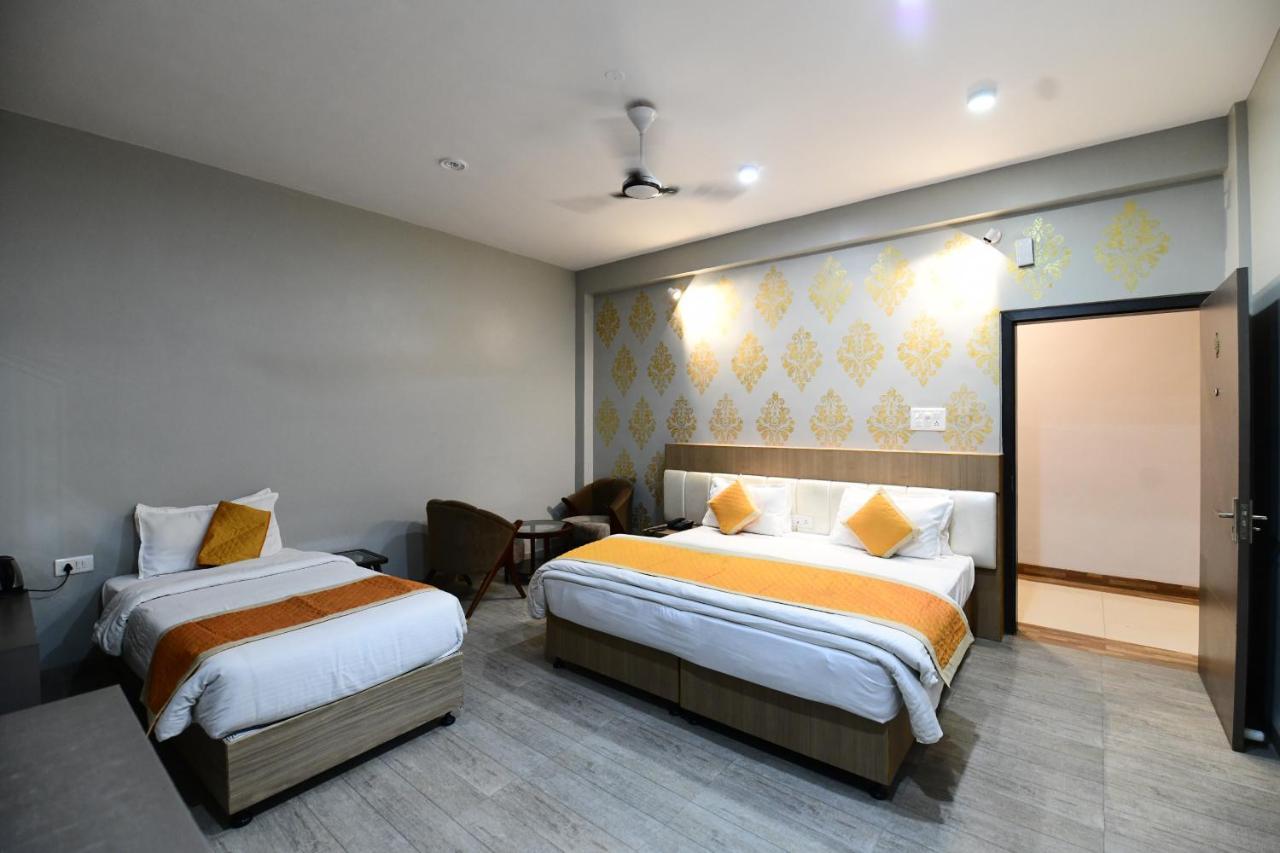Hotel Jataka Inn Bodh Gaya Dış mekan fotoğraf