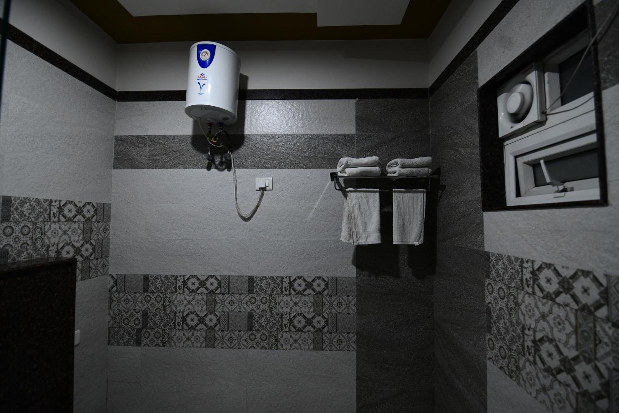 Hotel Jataka Inn Bodh Gaya Dış mekan fotoğraf